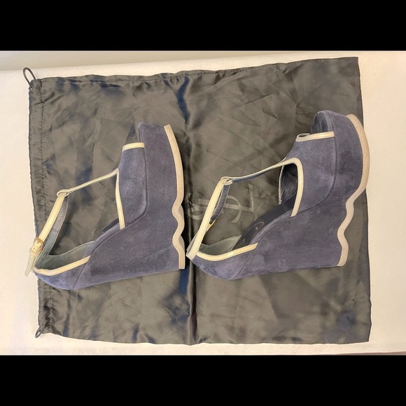 Yves Saint Laurent blue suede platform wedge 38. - Picture 5 of 10